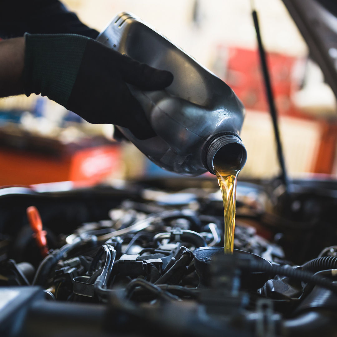 raypricecars's tweet image. 🦃 🍂 🎄 Before the holiday travels begin, take care of your ride.

Schedule an oil change today!

#ScheduleService  #OilChangeTime