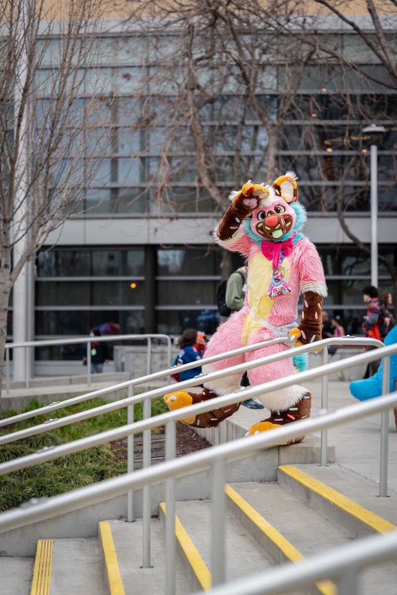 aye aye, cap’n! 🫡 #FursuitFriday 
📸 <a href="/blueinthewater/">drg</a>