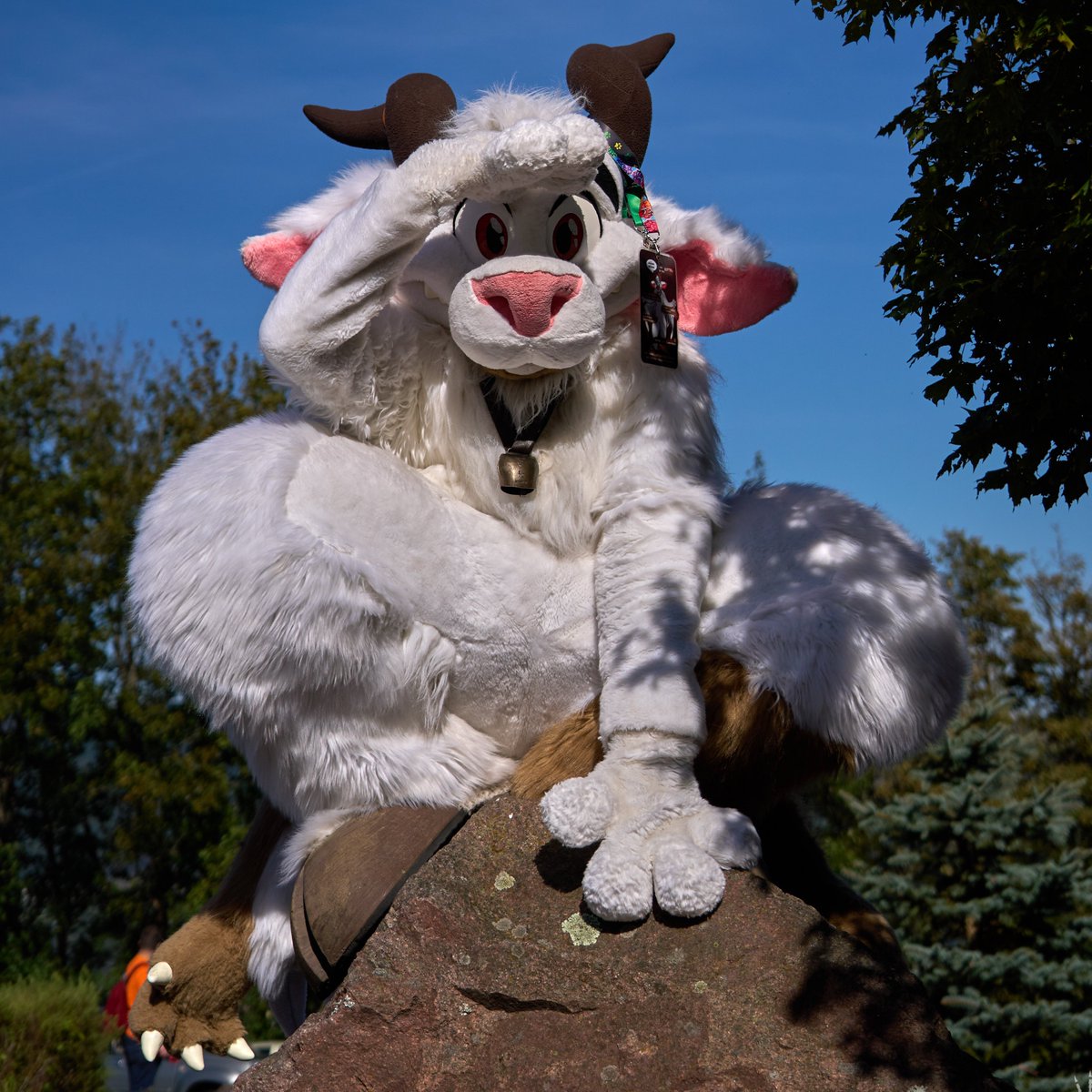 Es ist #FursuitFreitag, und <a href="/ZottelGoatdemon/">Zottel @zottelgoatdemon.bsky.social</a> weiß ganz genau, wo die Cuties zu finden sind…

📸 <a href="/coolbigandy/">AndyMan! / Jiroooooo 📯</a> 
🐐 <a href="/ZottelGoatdemon/">Zottel @zottelgoatdemon.bsky.social</a>
