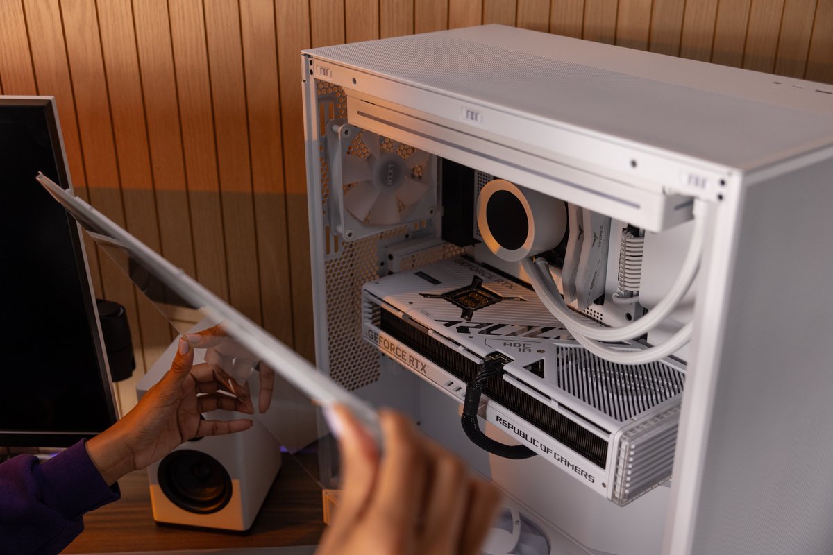 NZXT España tweet media