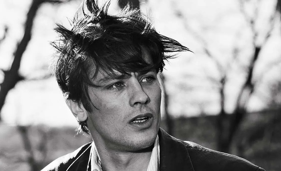 Alain Delon, nato l'#8novembre 1935.