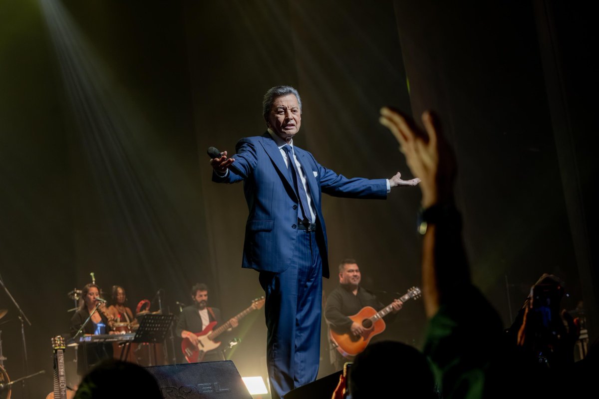 🎶 ¡Palito Ortega llega a Mar del Plata!
Uno de los íconos más grandes de la música popular argentina, vuelve con un show único al Estadio Once Unidos.
🤩 ¿Cuándo? El sábado 15 de noviembre a las 21 horas.