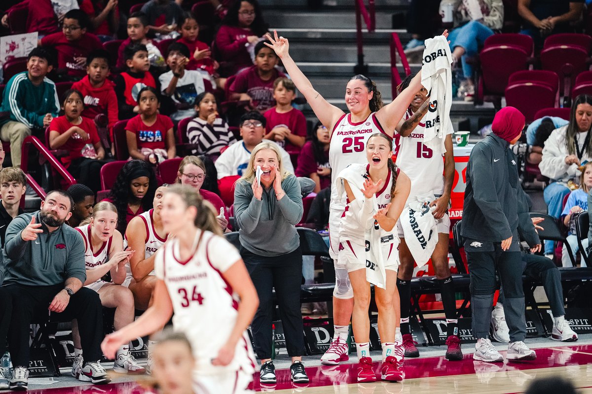 Razorback Women's Basketball tweet media