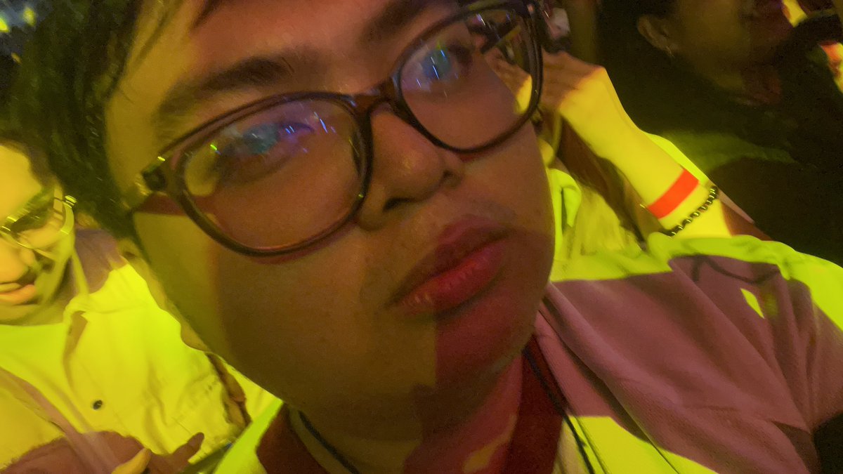 intro pa lang nagpapaiyak na tama ba yon

KOLORCOASTER THE CONCERT
#TheBigDomeGetsColorful
#KOLORCOASTER <a href="/tarsierrecords/">Tarsier Records</a>
#MAKI <a href="/clfrnia_maki/">Maki *ੈ✩‧₊˚</a>