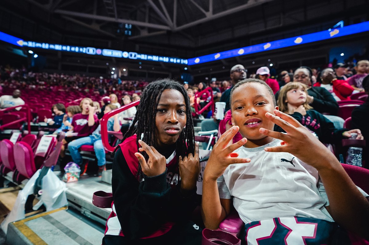 Razorback Women's Basketball tweet media