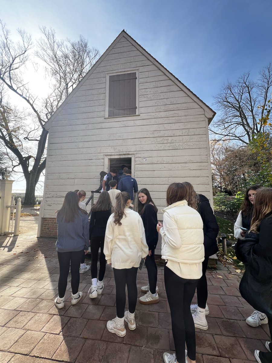 harmonbus2 tweet media