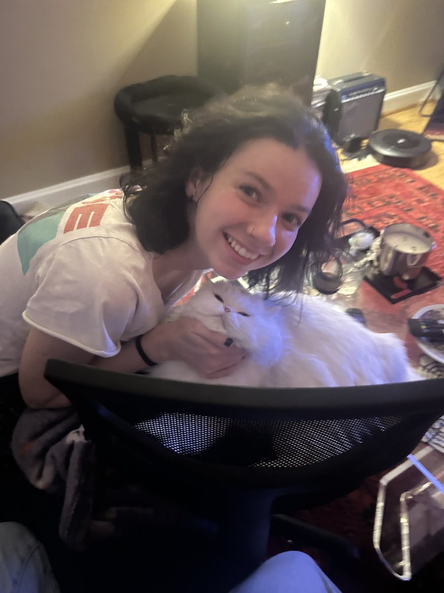 d1v1n3yay's tweet image. i am very happy like this .