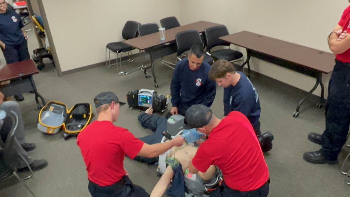 SalinaFire's tweet photo. Meet our new firefighters! Week one of their recruit class is in the books.  Help us welcome them to the team and wish them luck as training continues. FF/EMT Martial, FF/EMT Martinez, FF/EMT Osmun, FF/EMT Regier, FF/EMT Sullivan, FF/Paramedic Unruh, FF/Paramedic Vargas. https://t.co/JjB68dMnlC