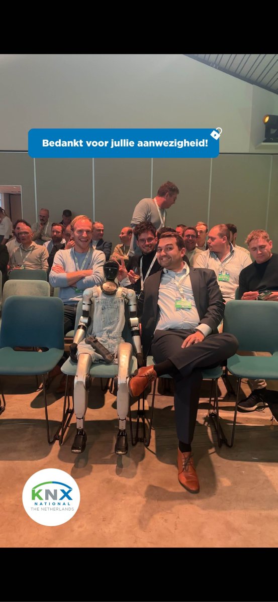 Wat een geslaagde dag tijdens het KNX-Netwerkevenement! 💚
Dank aan alle sprekers en leden. 🤝

We namen afscheid van Robot Eva 🤖 van Vincent Everts en kijken uit naar het volgende KNX-thema!

👉 Mis het niet: word KNX-lid en beleef het zelf!
🔗 buff.ly/4fyl69e 

#knx