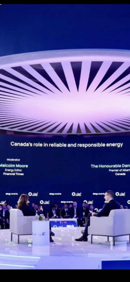 KnightLegg's tweet image. The best seat on the biggest stage

- Remember that time the NDP had enough credibility to present Alberta’s global energy security role at the world’s largest energy event? 

- In front of $3 trillion in sovereign wealth and investment funds? 

- seated next to the Secretary…