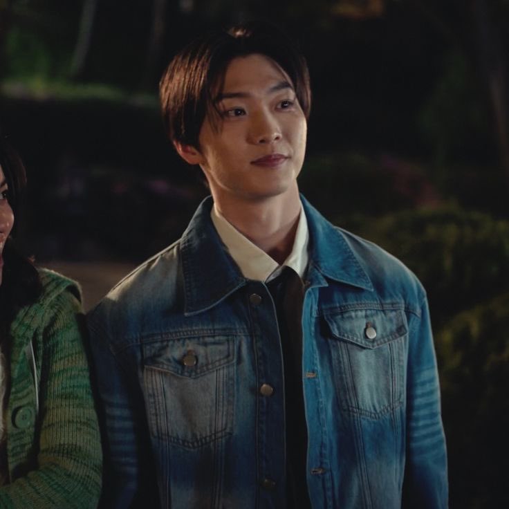 𝐬𝐮𝐧𝐧𝐢𝐞. ☀️ mooncovey pilled tweet media