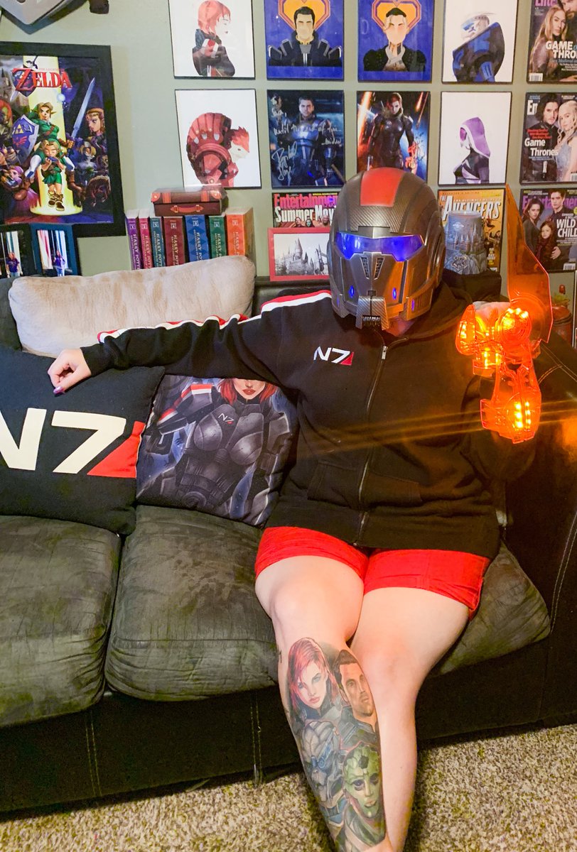 xoSARASMiLES's tweet photo. Happy #N7Day commanders! 🖤❤️

#MassEffect is my fav and I will forever celebrate this world and these people. 🥰 @jhaletweets @RaphaelSbarge @masseffect https://t.co/qShImLPPAt