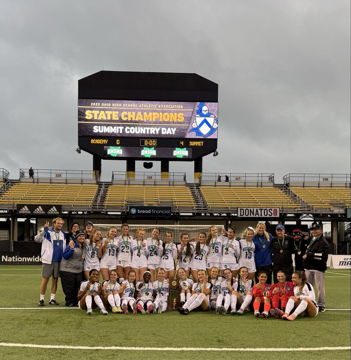⚽️#OHSAA SOCCER: Congratulations to Cincinnati Summit Country Day for winning the 2025 Division IV Girls State Championship! Summit Country Day defeats Columbus Academy 4-0. This is the team’s third consecutive state title!