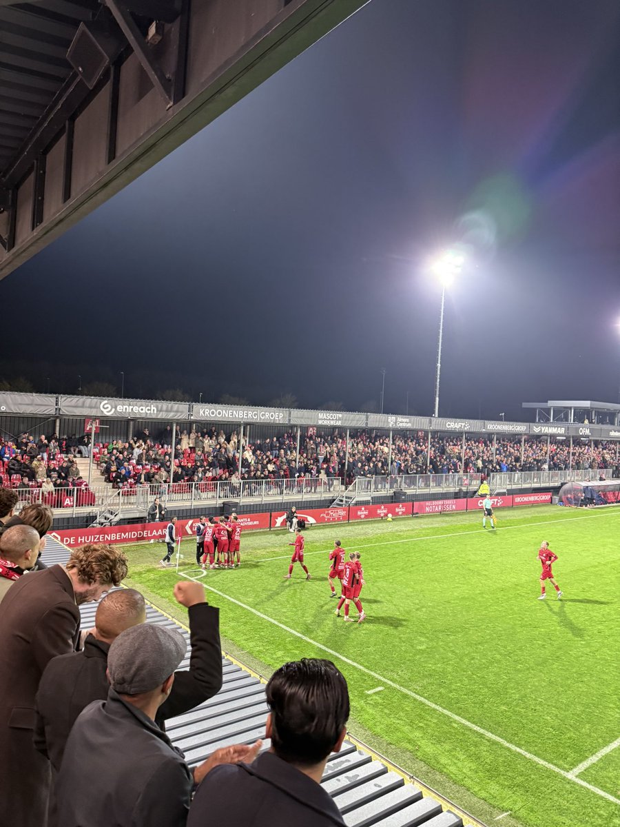 Wimpie77's tweet image. Dat is lang geleden… Juichen in een stadion. #almmvv