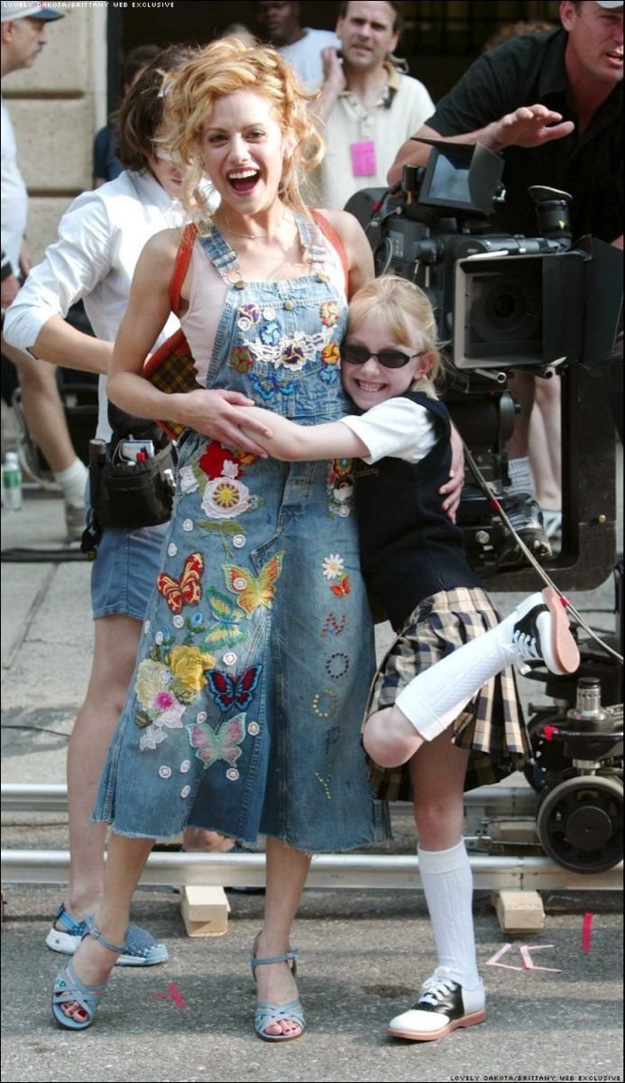 * homestuck au idea or something 

* roxy and rose lalonde ⬇️