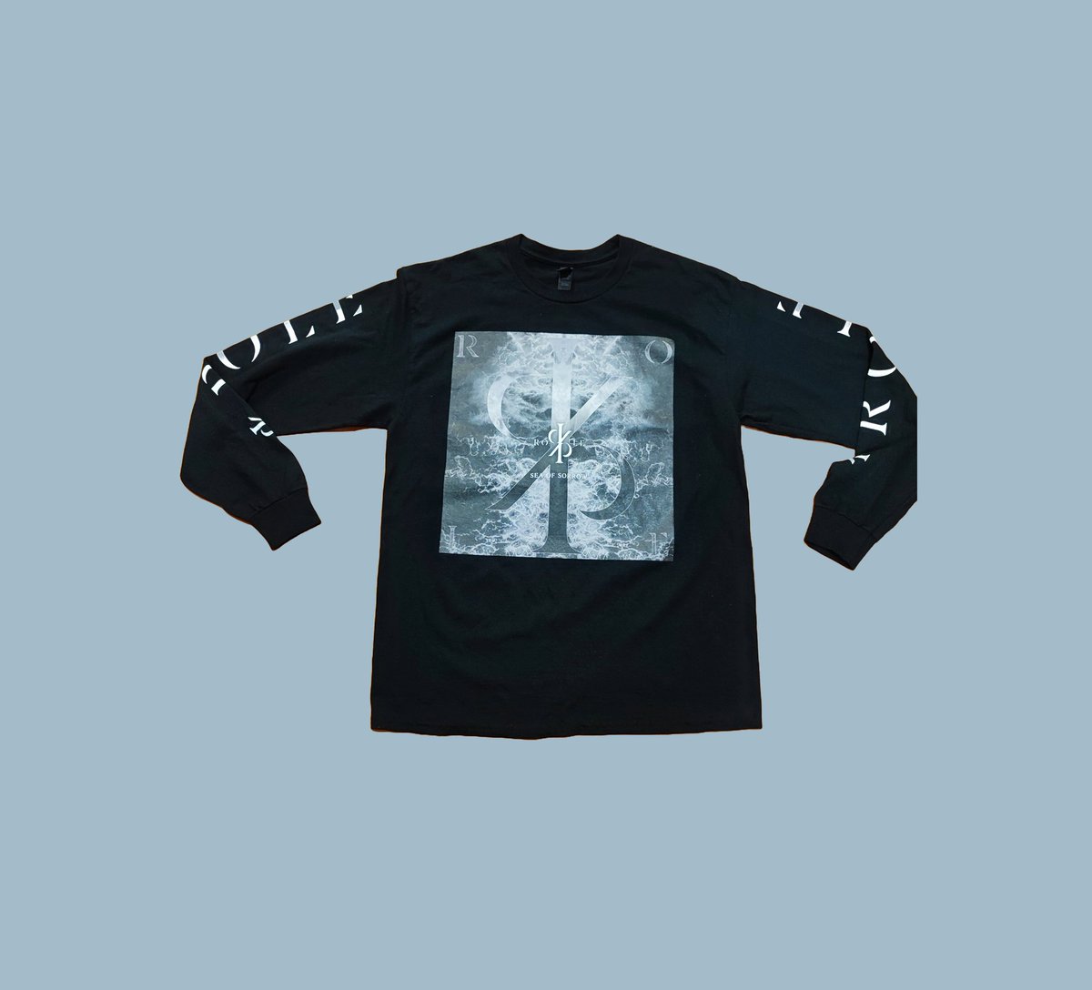 本日名古屋のライブから、
新曲発表記念のマーチを販売します。