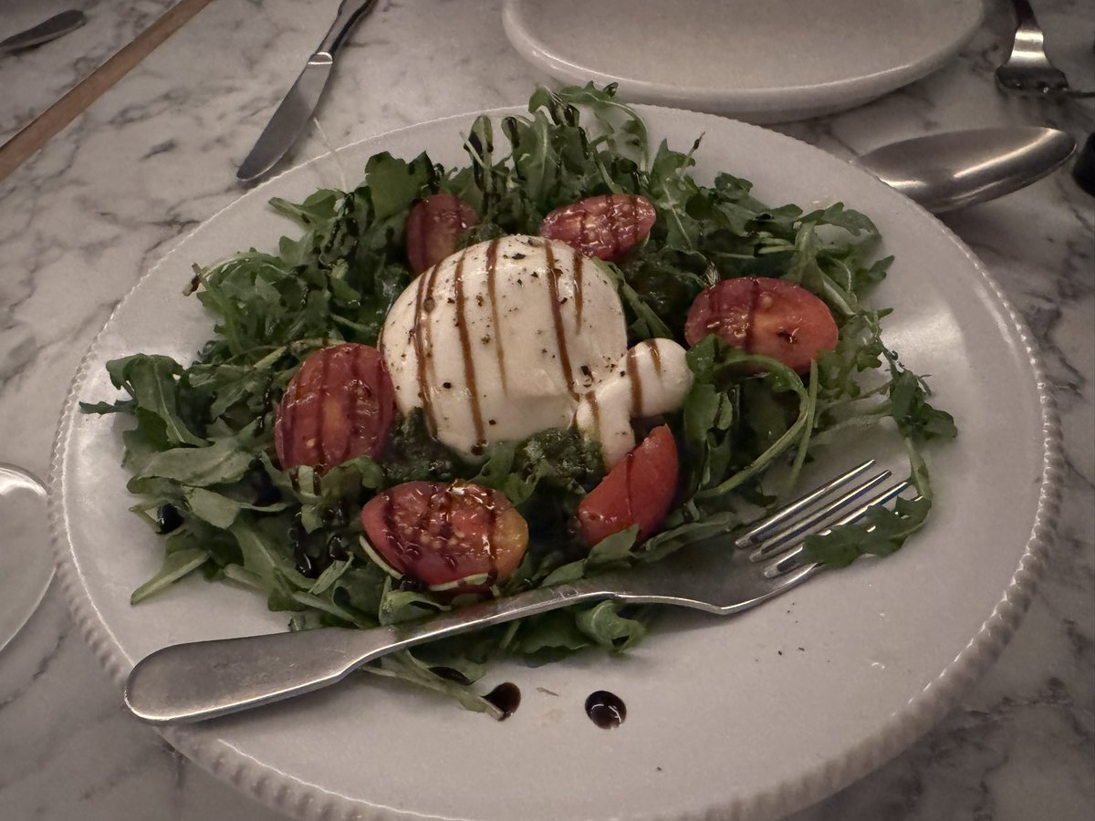Wki812's tweet photo. Delicious dinner in Porto https://t.co/9R8vNaFyXD