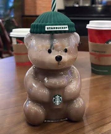 DnGeorgie's tweet photo. Alquilo osito de Starbucks para tus fotos de IG
Q15 por 15 minutos de fotos y videos.
Q30 por 15 minutos si vas a tomar de la pajía.

Al terminar la sesión te devuelvo tu bebida en un vaso desechable o en bolsa plástica. https://t.co/Ro55hG83uP