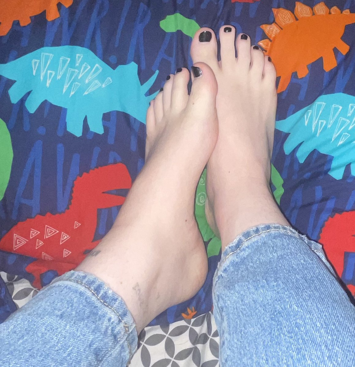 Happy early birthday 💜 

I’m more concerned that you guys knew I had black toenail polish on

Are you in my walls?