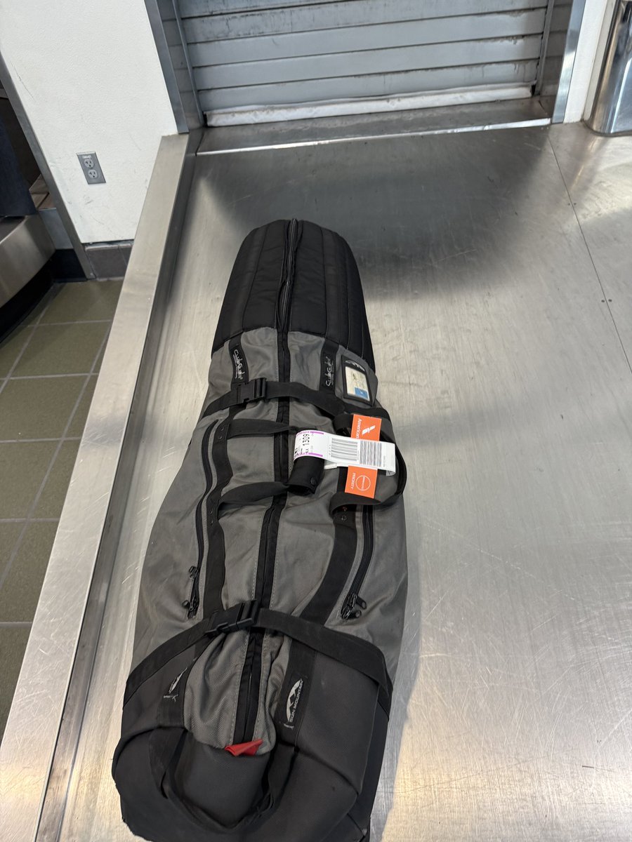 Rick Golfs tweet media