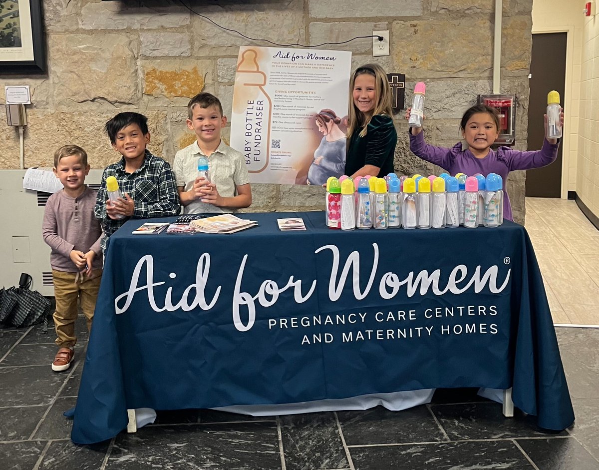 Volunteers have been vital to the work of Aid for Women since it was established in 1978. Some offer their time and talents as board members and advisors who collaborate on big-picture issues and ensure the long-term viability of the organization. Others use their warmth and