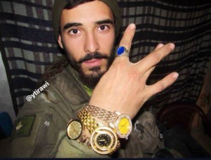 الكشف عن جنود اسرائيلين سرقوا اموال وذهب من منازل في غزة بعد قتل وتهجير اصحابها

افضحوهم ولا تصمتوا عن جرائمهم

لن ننسى