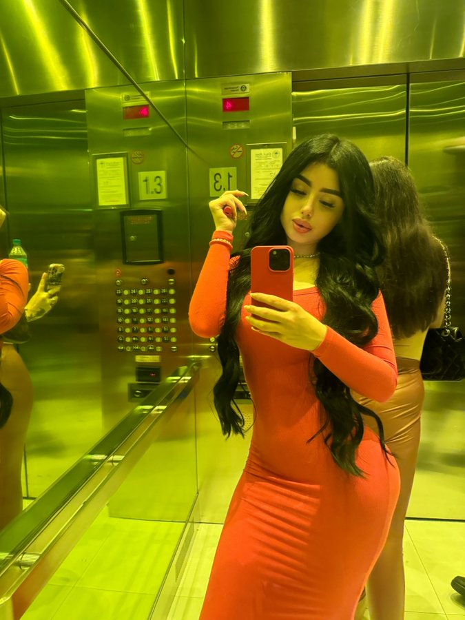 Olga Zasulskaya eshak bilan sikiladi (foto)