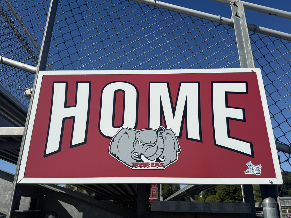 TuskerHerd's tweet image. Work travels have had this Tusker out of the mix. 

Harrison visits That Team From Exit 6 tonight at Tony DeMatteo Field in the Section I Class A Semi-Finals. 

The 5-time Section I Champs kick-off at 6:30pm. 

#TrunksUp 
#SOE🐘
#FaithOverFear 
#KeepItInSomers