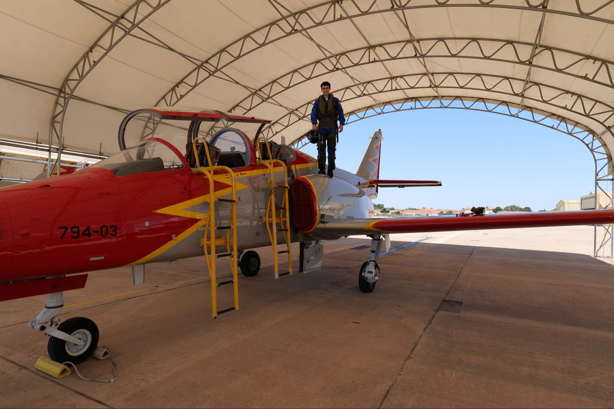 No hagáis caso nunca a nadie, todas las oportunidades exclusivas que he tenido en los últimos años ha sido por preguntar. Muchísimas veces no he recibido respuesta o la respuesta ha sido un NO, pero oye, y las que han sido un SI?