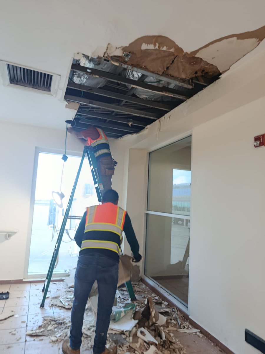 Our MBJ team and <a href="/aeropuertosGAP/">Grupo Aeroportuario del Pacífico</a> colleagues are making steady, safe progress on terminal repairs following #HurricaneMelissa.
Thank you for your patience as we work to restore full operations.
#MBJ #AirportUpdate #MBJRecovery #MBJxGAP