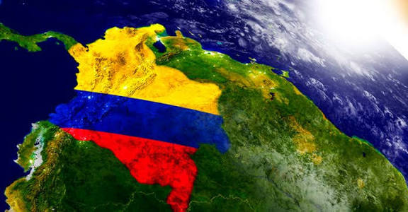 MadameSiimone's tweet image. País donde los trabajadores le piden al presidente no subir el salario mínimo porque "la gente de bien" (que gana 30 veces más que ellos) les está diciendo que es malo.