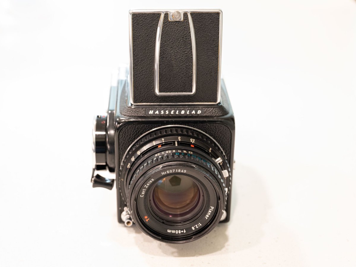 Hasselblad 500 C/M  Kit With Two Lenses  
🔗 ebay.com/itm/1574336150…  
 #ad