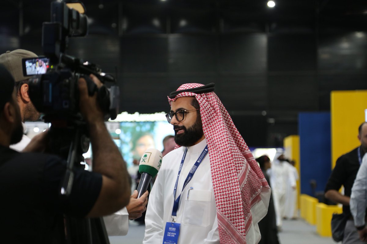 تــهانـي tweet media