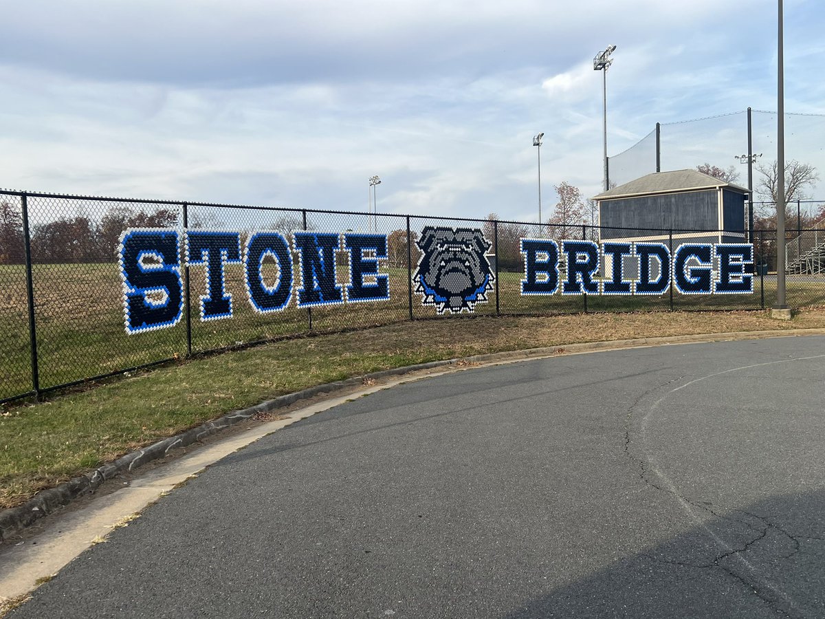 CoachShawnQuinn's tweet image. Appreciate the coaching staff @StoneBridgeFB for a great visit! Hokies @CoachGouveia @zekewimbush7 @CXE_5 helped build a championship program there.
🦃🦃🦃 #ThisIsHome @HokiesFB