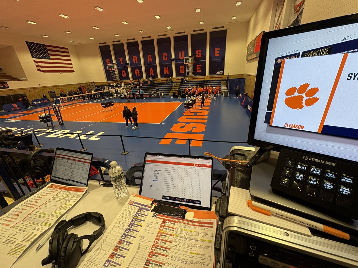 mattadavison's tweet image. A lot of Orange at the Women’s Building. 

Clemson in town to take on Syracuse. 

On the call with @Nico_Horning. 

Join us on ACCNX. First ball at 6pm. 

espn.com/watch/roadbloc…