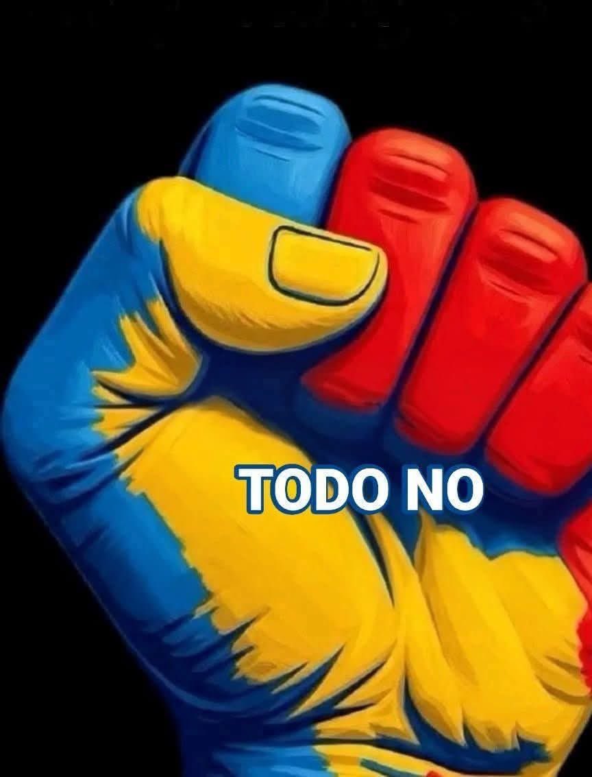 jfcaceres77's tweet photo. La Constitución de 2008 organiza el poder y redefine el sentido de Estado: no es aparato legalista pero garantiza derechos, justicia social y equilibrio ecológico, con visión humanista, plural y ecológica: Buen Vivir y dignidad colectiva. 
Eso nos quieren quitar! 
#EstaVezDileNO https://t.co/y0ZYvMSeU6