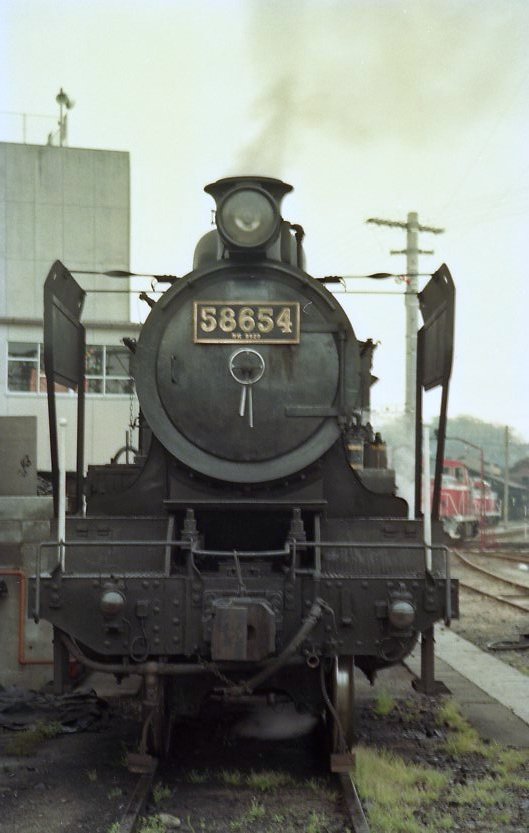 muratakec's tweet image. 学生時代に撮影した1993年3月頃の  九州地区(14)

乱雑に保管している、ネガの取込中