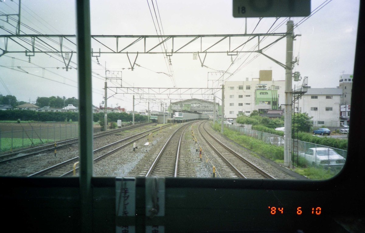 muratakec's tweet image. 学生時代に撮影した1984年6月10日の  常磐線

 乱雑に保管している、ネガの取込中