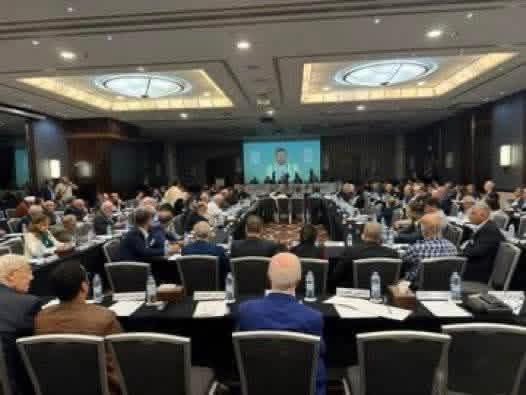 الذي نعرفه أن المؤتمر القومي العربي يحمي العروبة ويدافع عنها من أي تدخل خارجي في سياساتها، لا أن يُصبح مطيةً لإيران أو غيرها، فالانحراف عن هذا النهج يُفقد المؤتمر جوهر رسالته ويحوّله من منبر للعروبة إلى أداة بيد مشاريع خارجية غريبة عن الأمة وهويتها.
العروبة لا تُباع ولا تُشترى،