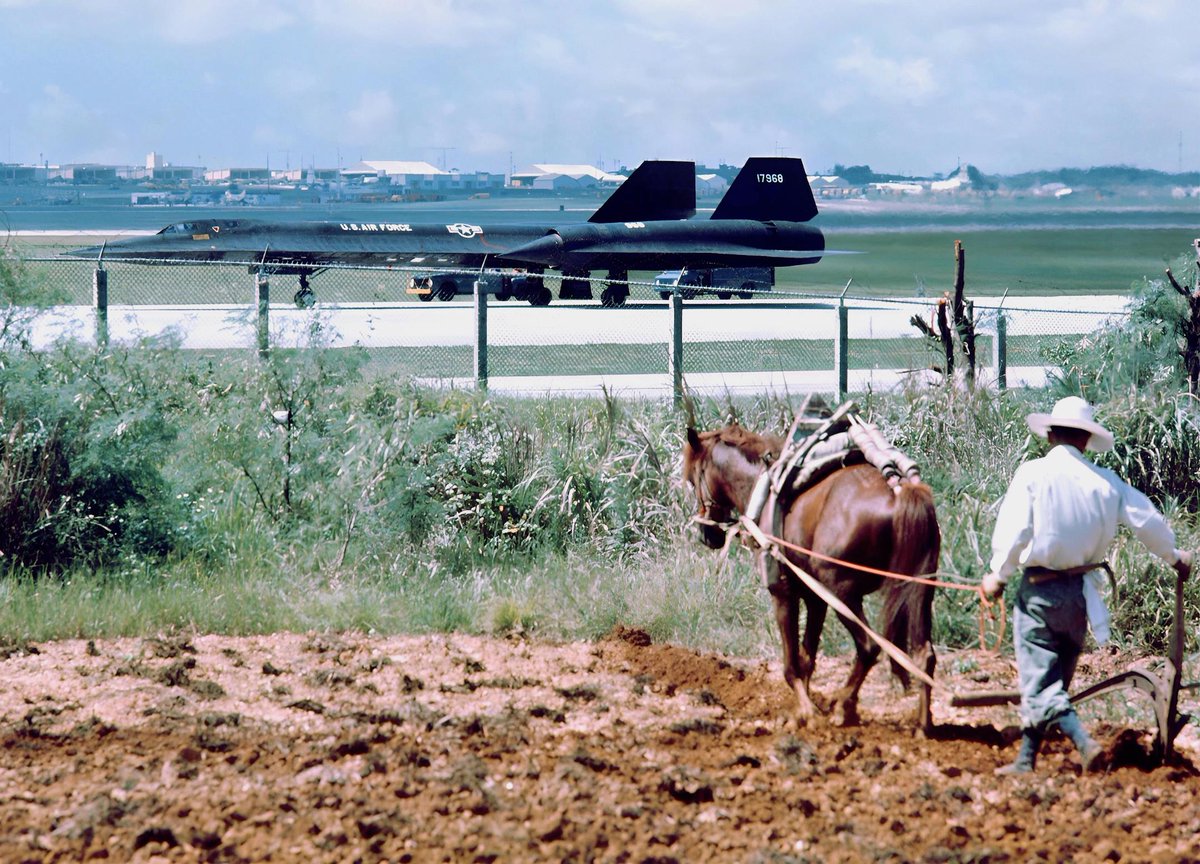 lauriewired's tweet image. I love photos like this