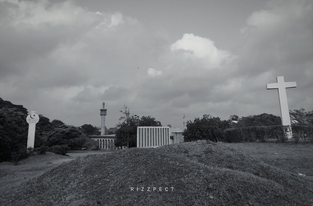 Share your smartphone photography 👅 

Shot on REDMI Note 12 PRO

#mobile