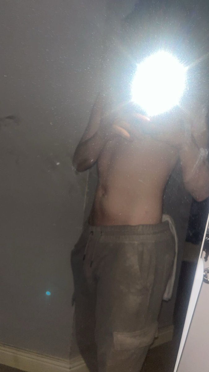 Japtzi8r's tweet photo. Not new to #nsfwtwt   
- 19 
- he/she/them or any really i dont mind 
- sub gay 
- bottom 
- single  

Thought i would finally do one of these
#gay #bottom #sissy #submissive #femboy https://t.co/WjNzZLX4jJ