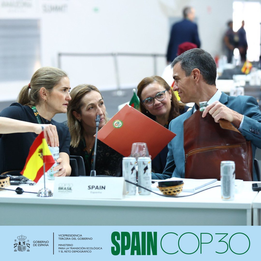 El presidente <a href="/sanchezcastejon/">Pedro Sánchez</a> acude a la Cumbre de Líderes previa a la #COP30 junto a la vicepresidanta Aagesen

🔹 VP Aagesen «La delegación española es garantía de ambición climática. Arrancamos esta COP decididos a mantener objetivos alineados con el Acuerdo de París»