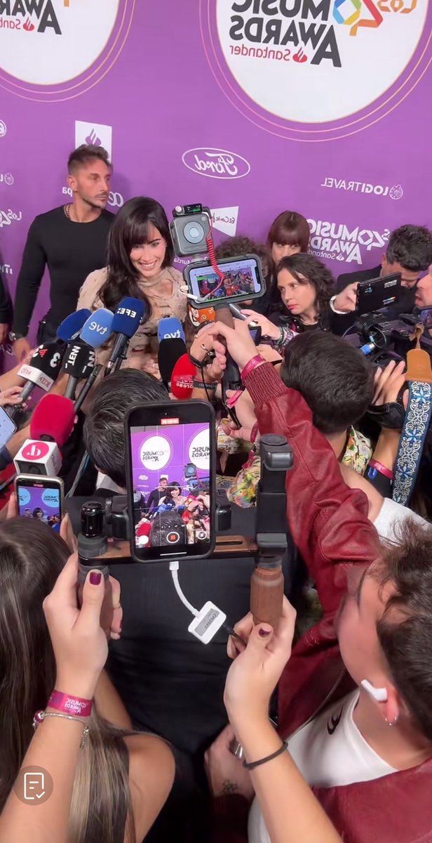 LoretoBarrient3's tweet photo. Aitana ya en la gala de los 40, una Superestrella 🫶🏻💖😍 https://t.co/ax2MmFLEOi