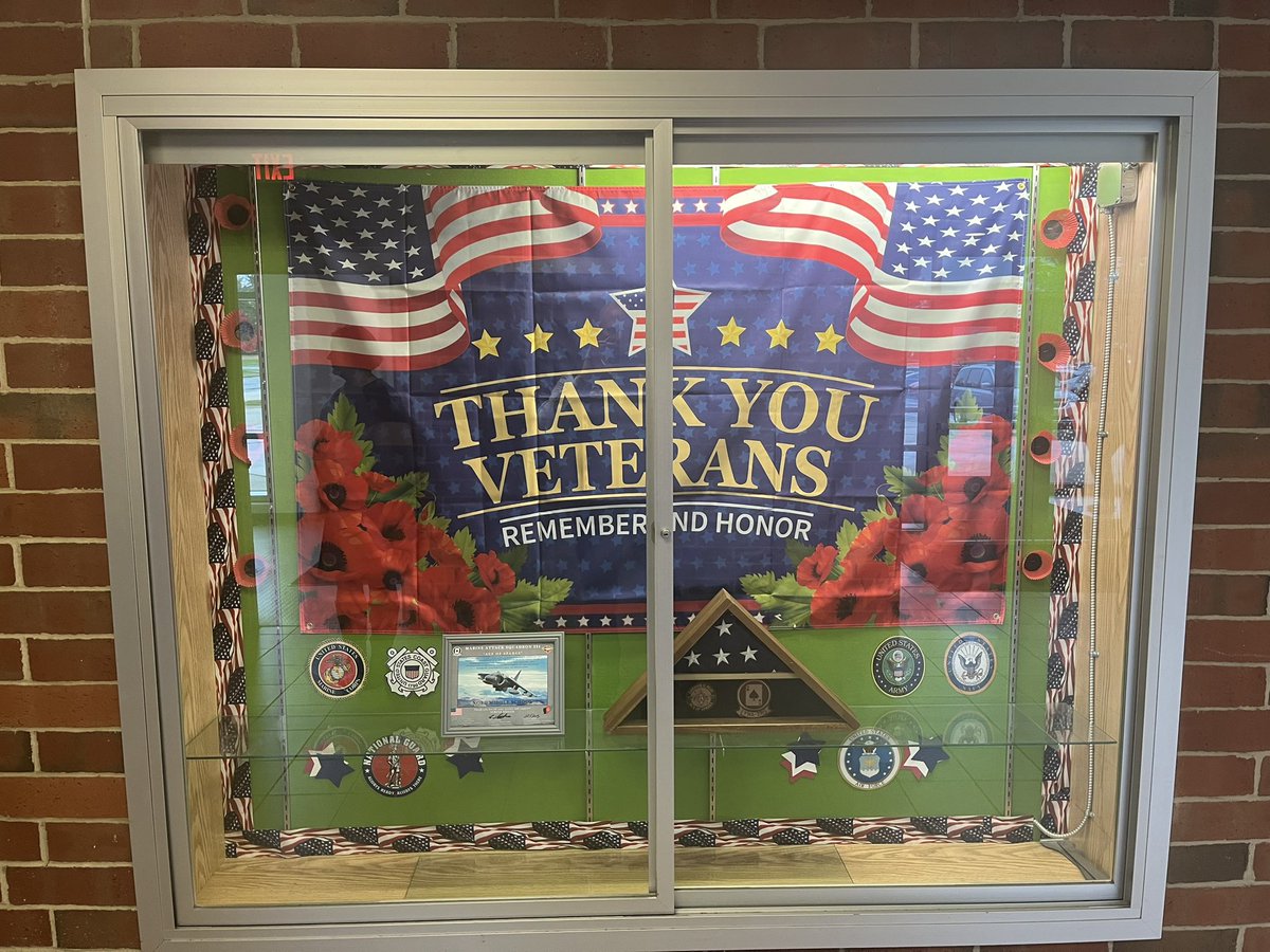 TheCometSuper's tweet photo. The Amherst Junior High is preparing for their Veterans Assembly to honor all who served. We have recognition, music, and a Veteran Panel! 🇺🇸 
@AJHComets @ajhpto @Comet_Connect @AsstCometSuper https://t.co/8GXy76UHHR