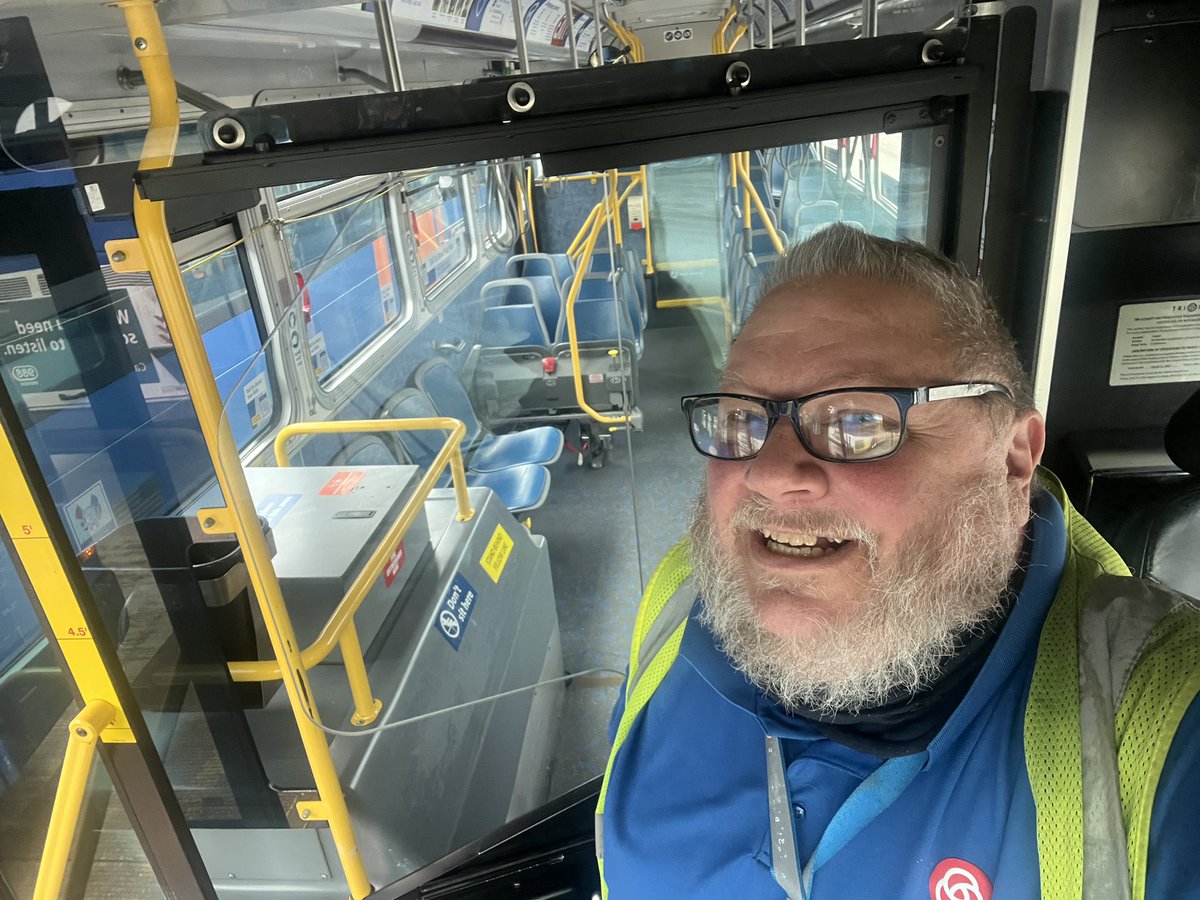 Bus Driver Dan tweet media