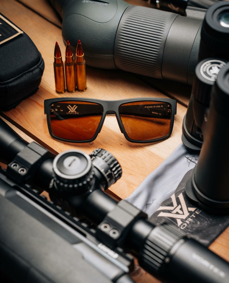 gatorzeyewear's tweet photo. VORTEX x GATORZ Rig ⚡️ Featuring the New TruRay™ Hellfire Tracker Lens w/ Copper OPz lenses and adaptive high-contrast performance, it enhances detail, reduces glare, and helps you track objects with unmatched accuracy. 

🔗 https://t.co/h425BoQn4j

@VortexOptics #VortexNation https://t.co/3pf1DNPx9G