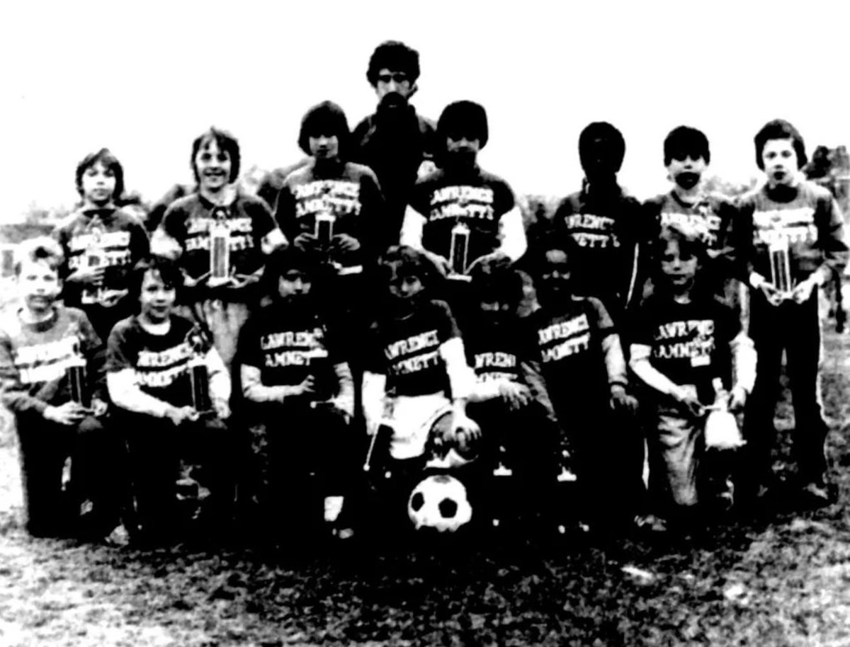 menendezsource's tweet photo. Hi guys! Here’s a photo of Lyle with his Soccer coach and teammates! https://t.co/0BYJvvTvCX