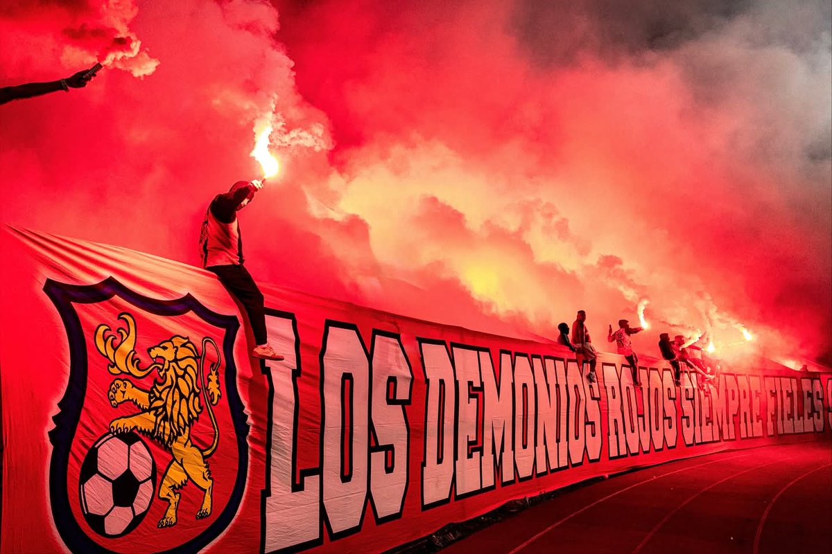 CaracasFC1967's tweet photo. Esta foto esta espectacular 😍 #CaracasFC #Caracas #Venezuela 👇🏻 https://t.co/NoKowHQAvz
