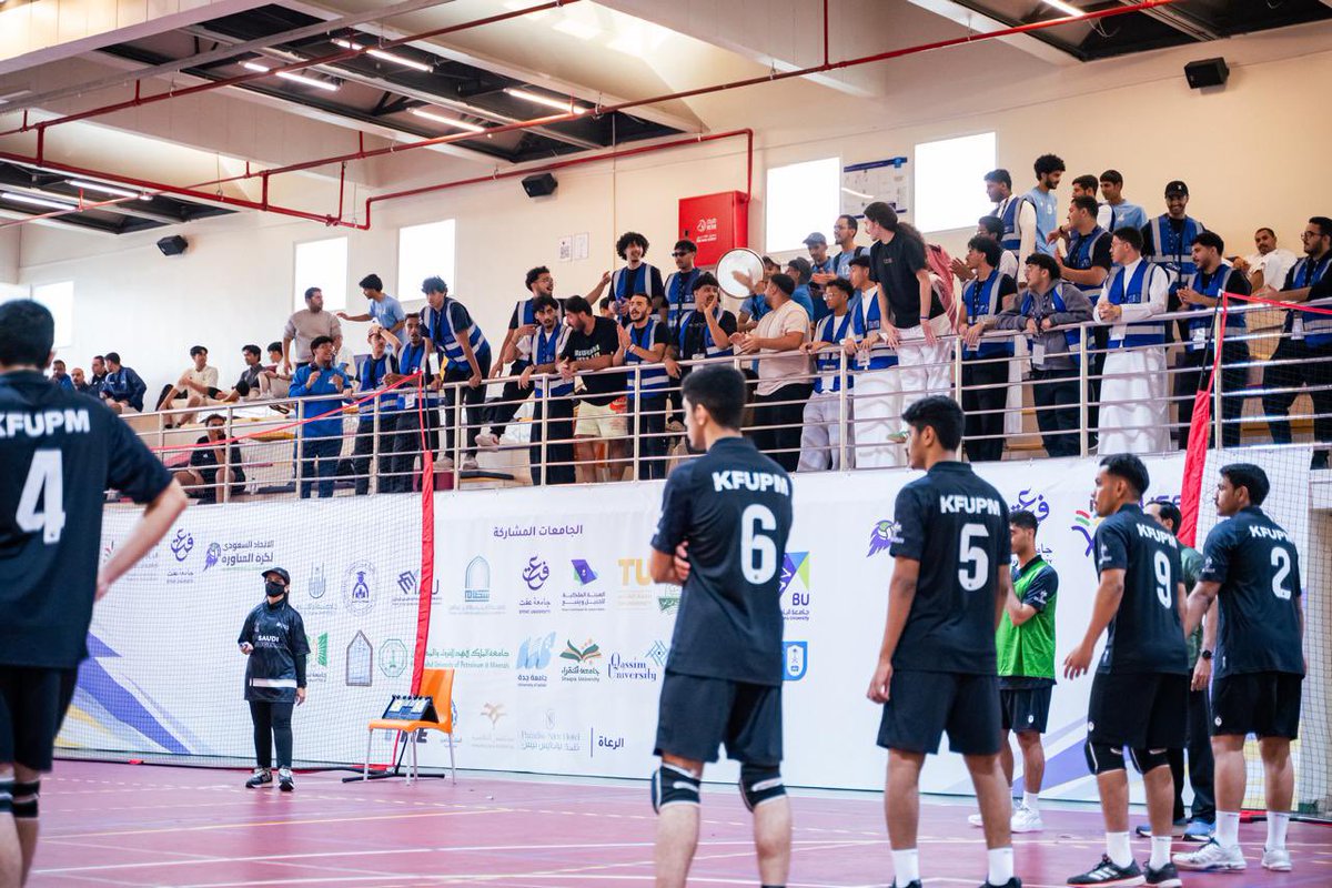 📸 | اليـوم الثالث 🤩

جـمـهورنا .. تشجيع لا يتوقف 👏

في بطولة الجامعات الأولى لـ #كرة_المناورة 🤩

  <a href="/Susfchannel/">الاتحاد السعودي للرياضة الجامعية</a>🤾‍♂️

📍جدة - جامعة عفت <a href="/EffatUniversity/">Effat University</a> 
🗓️ 5 - 8 نوفمبر 2025 

#dodgeball